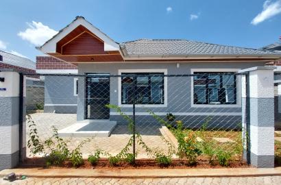 4 Bedroom Bungalow plus DSQ on sale in Ruiru.